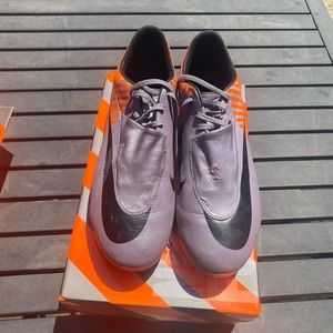 Nike Mercurial Vapor VI Elite Series: World Cup 2010 Color-way. Rare Size 10.5US